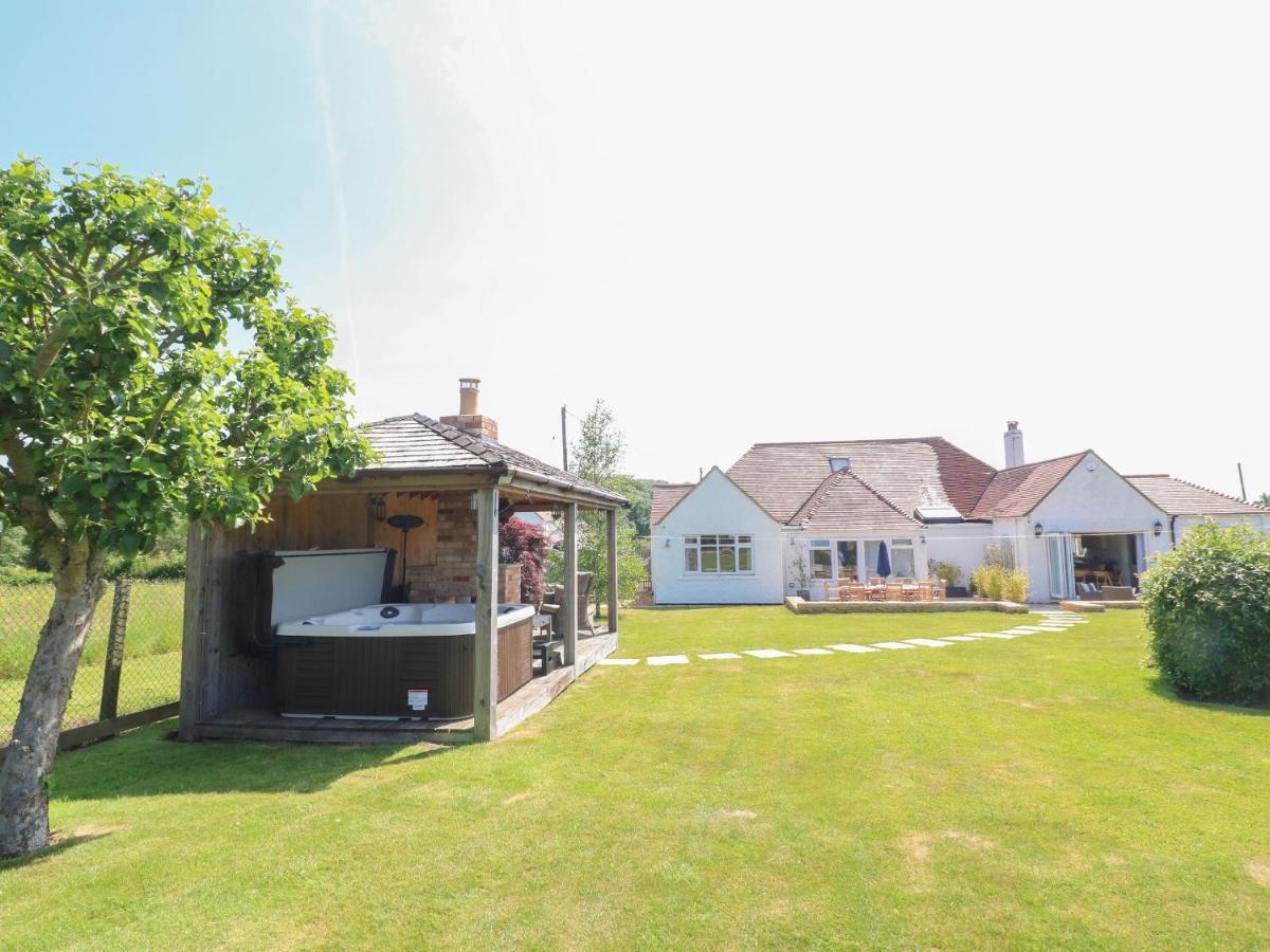 The Little Paddock Villa Malmesbury Exterior photo