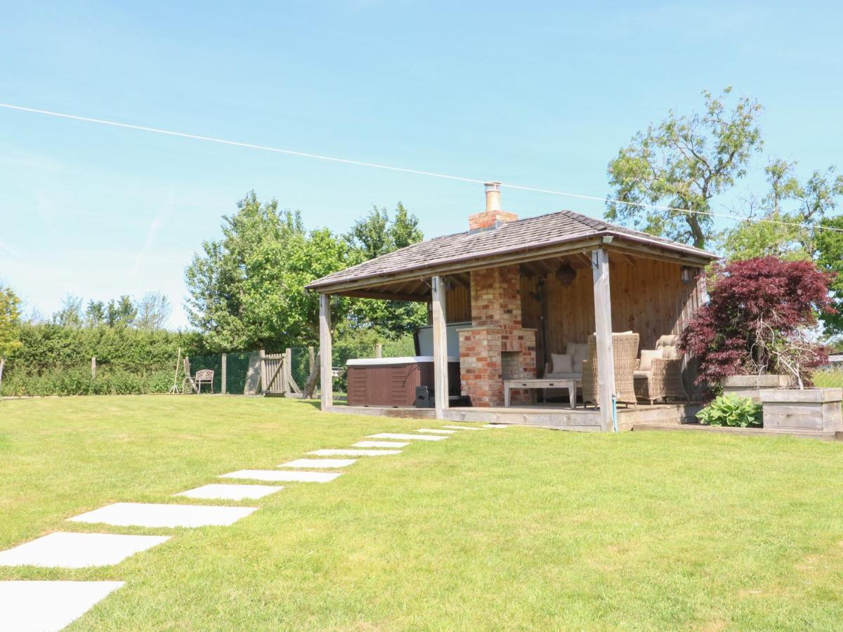 The Little Paddock Villa Malmesbury Exterior photo